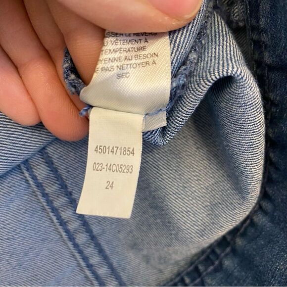 Chicos Platinum embelished DENIM VEST SCATTERED STONES size 0/S/4 - Picture 7 of 11